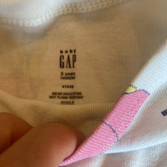 Gap size 5 pajama bundle. Two piece and one piece with zipper. - Picture 5 of 7